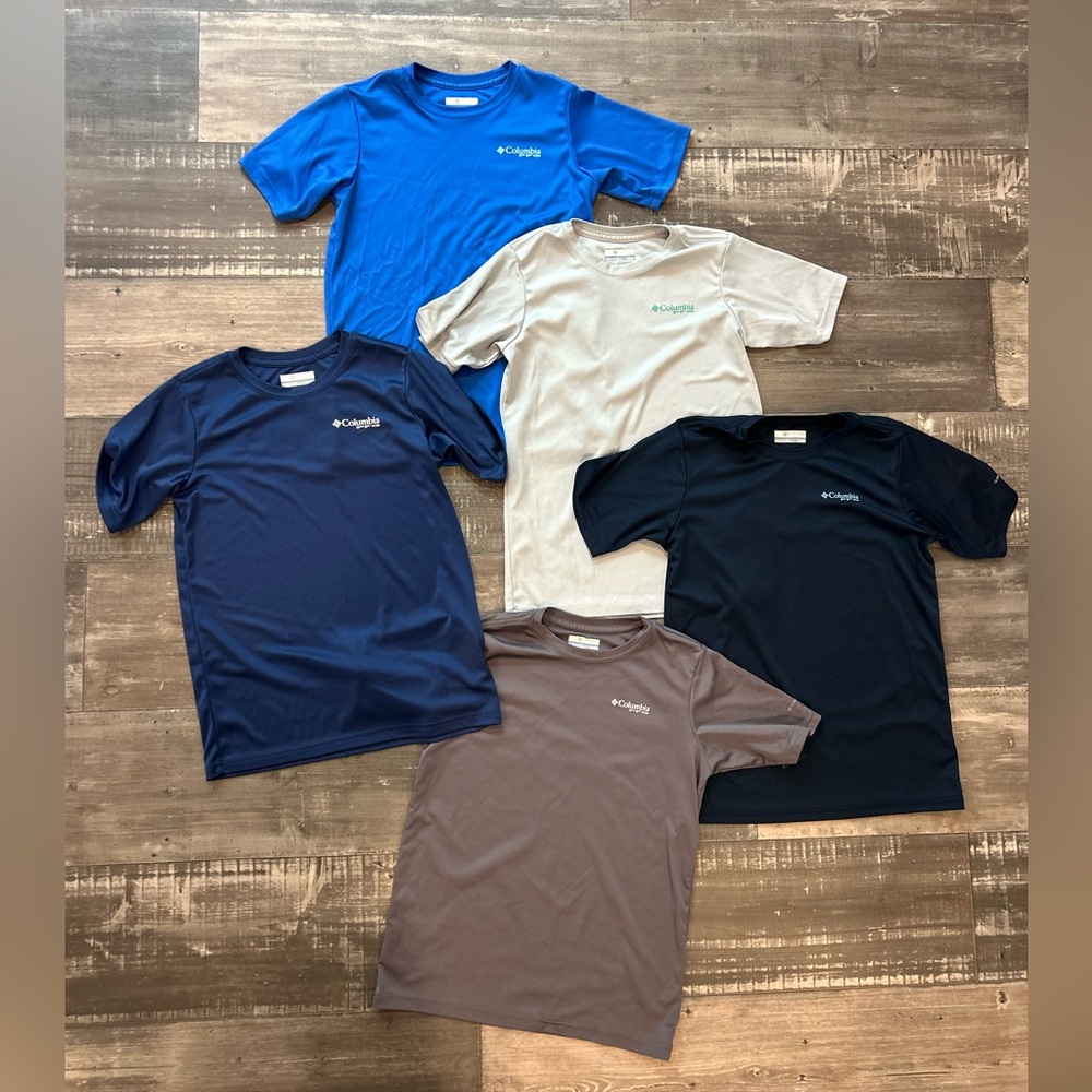 Set of Five Colombia T-Shirts in Various Colors. Boys Size M 10-12.